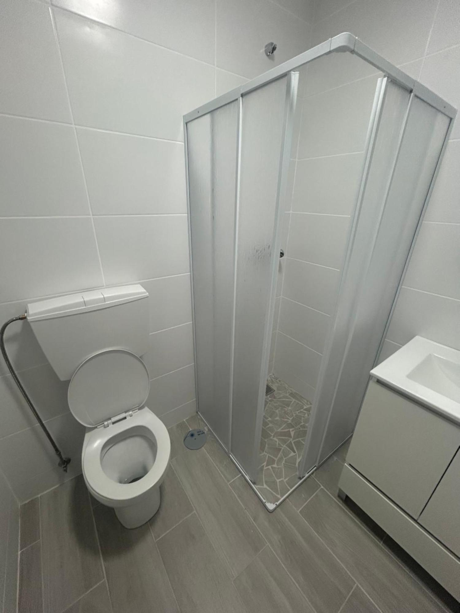 Travellers Guesthouse Lagos Bagian luar foto
