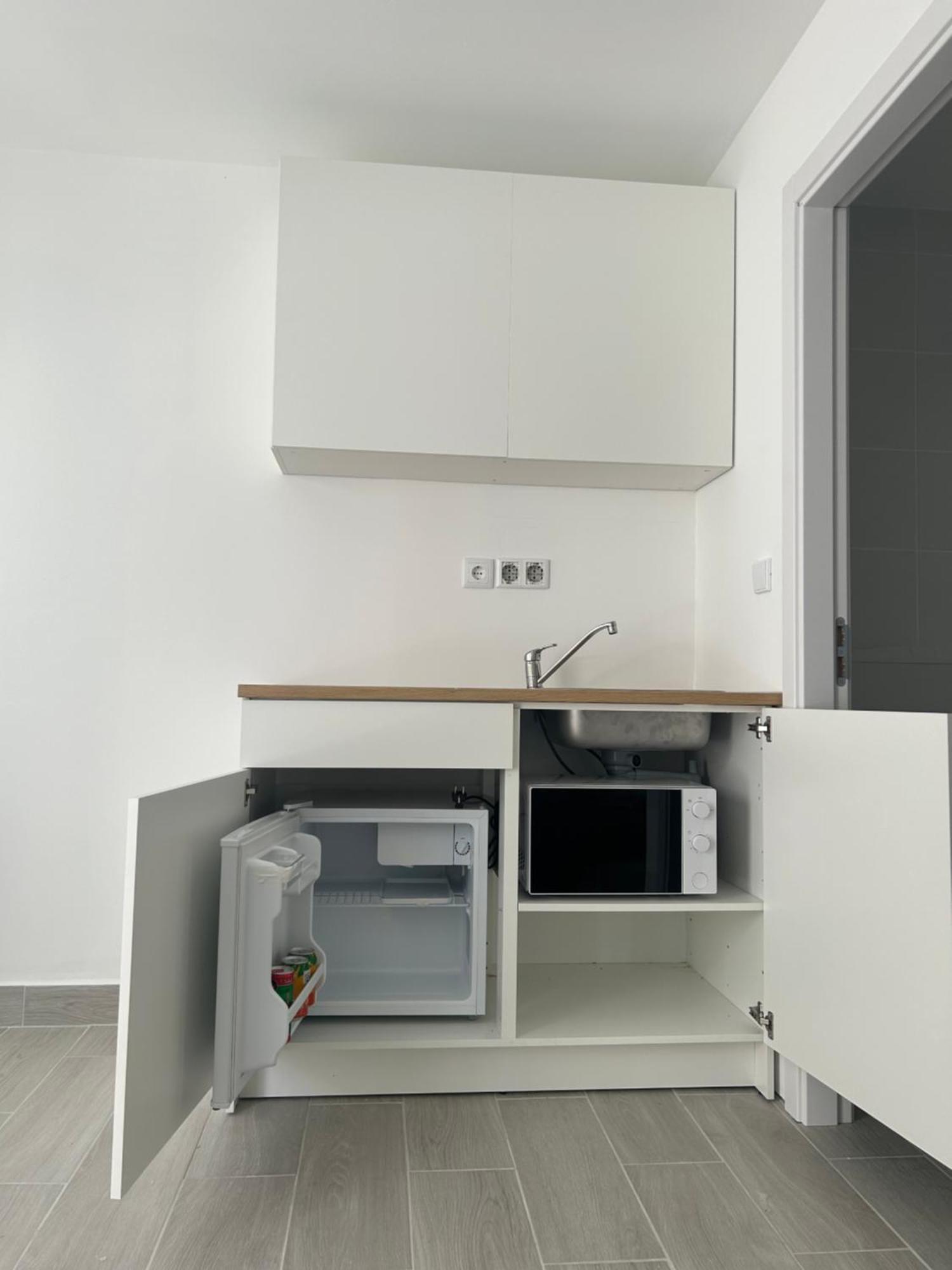 Travellers Guesthouse Lagos Bagian luar foto