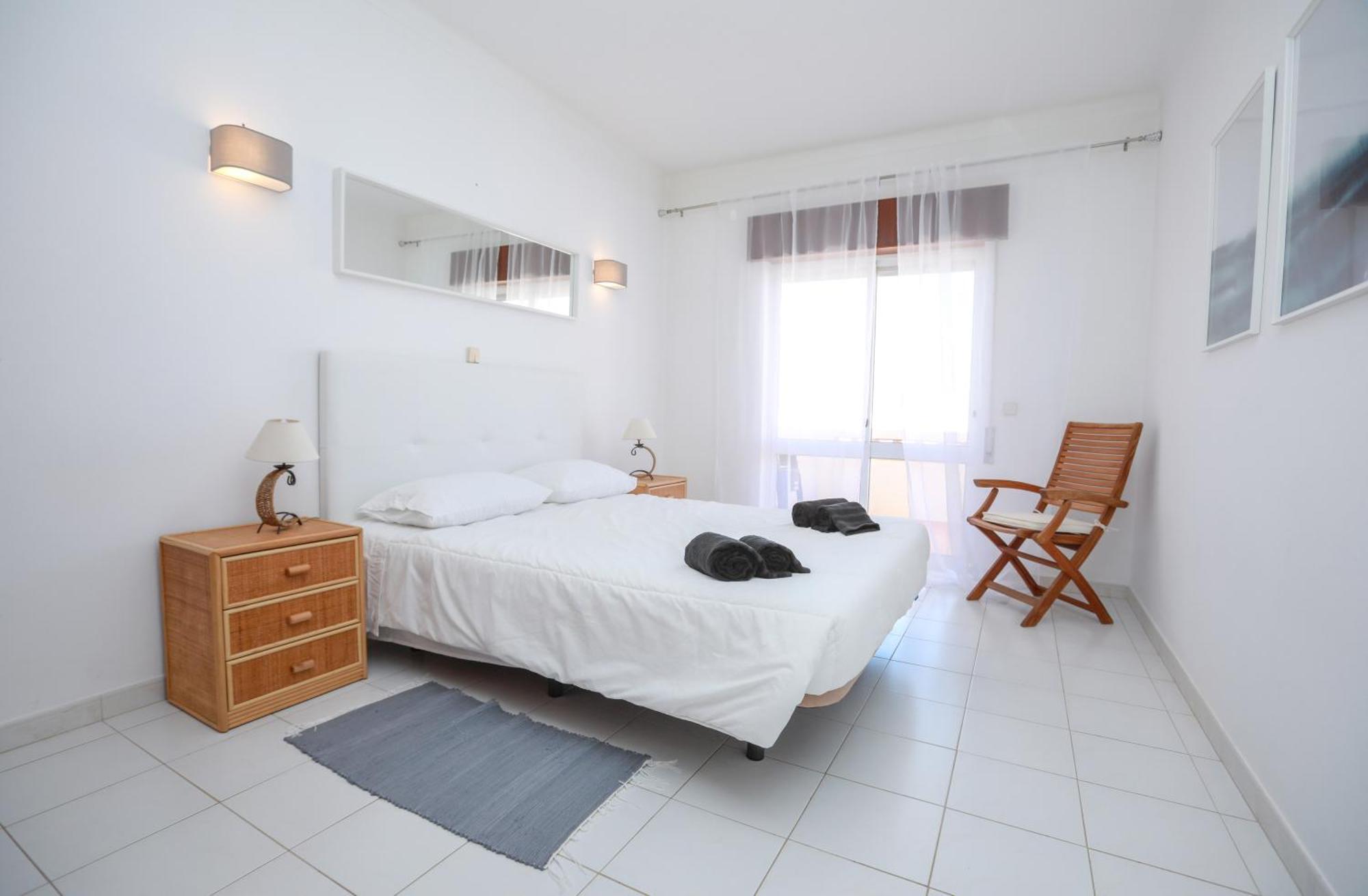 Travellers Guesthouse Lagos Bagian luar foto